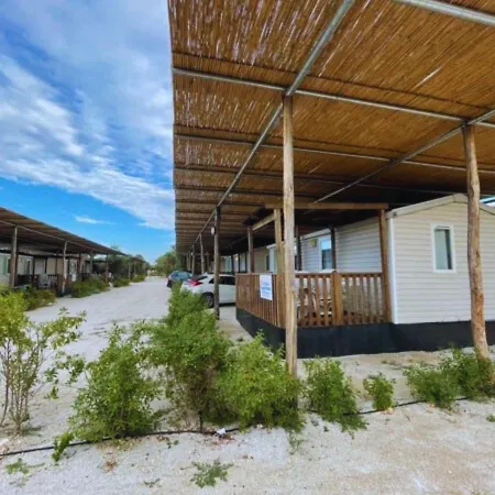 Kemping Happy Camp Mobile Homes In *